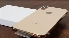 Mint
													Apple iPhone Xs - Sprint, Gold, 64 GB, A1920, photo 2 of 12