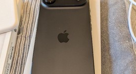 Mint
													Apple iPhone Air - Unlocked, Space Black, 256 GB, A3260, photo 5 of 8