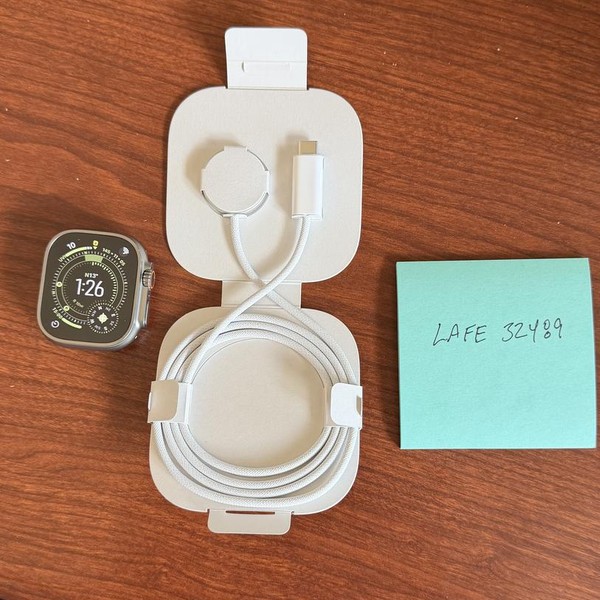 Apple Watch Ultra 2 49mm - Unlocked, Natural, A2986