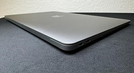 Fair
													MacBook Air 2018 - 13" - I5, Gray, 512 GB, 16 GB, photo 5 of 7