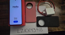 Mint
													OnePlus 13 - Unlocked, Black Eclipse, 512 GB, 16 GB, photo 1 of 7