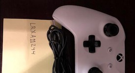 Good
													Xbox Wireless Controller - White, photo 3 of 3