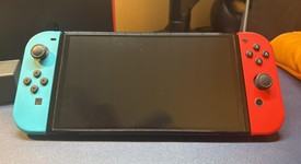 Mint
													Nintendo Switch - OLED - Red & Blue, 64 GB, photo 3 of 7