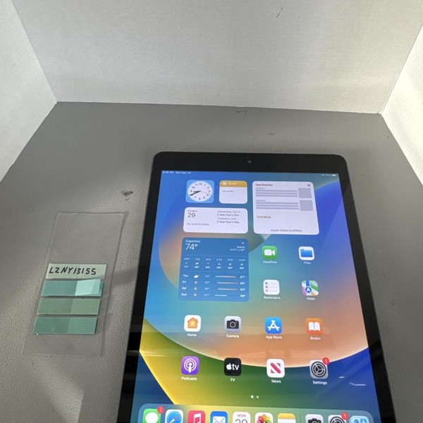 Apple iPad 7th Gen - Wi-Fi, 32 GB, Gray, A2197