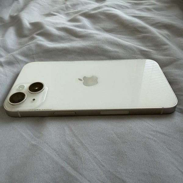 Apple iPhone 14 - Unlocked, 128 GB, Starlight, A2649