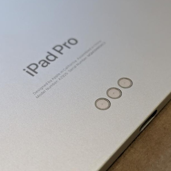 Apple iPad Pro 13 inch (M4) 2024 - Wi-Fi, 512 GB, Silver, 8 GB, A2925, Standard Glass