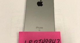 Good
													Apple iPhone SE 1st Gen 2016 - Verizon, Grey, 16 GB, A1662, photo 2 of 6