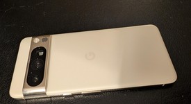 Good
													Google Pixel 8 Pro - Unlocked, Porcelain, 256 GB, 12 GB, G1MNW, mmWave 5G, photo 3 of 5