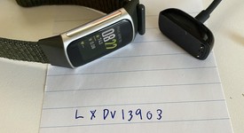 Mint
													Fitbit Charge 5 - Platinum, photo 1 of 5