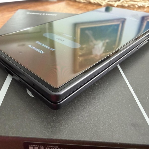 Samsung Galaxy Z Fold7 - Unlocked, 256 GB, Jetblack, 12 GB, SM-F966U1