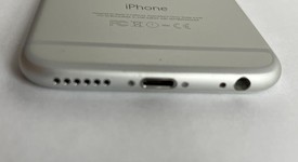 Mint
													Apple iPhone 6 - Verizon, Silver, 16 GB, A1549, photo 4 of 6