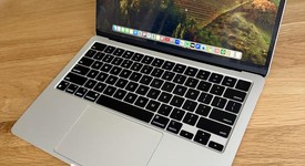 Good
													MacBook Air 2022 (M2) - 13" - Apple M2, Starlight, 512 GB, 16 GB, photo 1 of 11