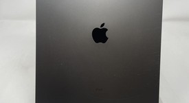 Good
													Apple iPad Pro 12.9" 4th Gen 2020 - Unlocked, Gray, 1 TB, A2069, photo 2 of 6