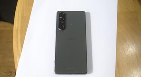 Good
													Sony Xperia 1 V - Unlocked Non-US, Green, 512 GB, 16 GB, photo 4 of 8
