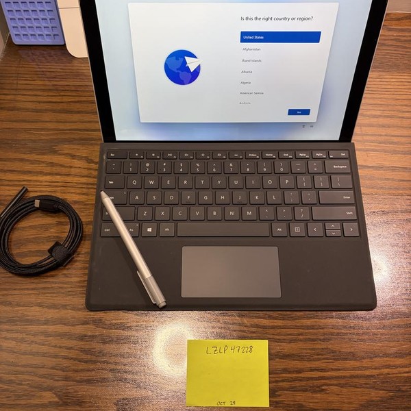 Microsoft Surface Pro 6 - Wi-Fi, 128 GB, Silver, 8 GB