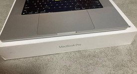 Good
													MacBook Pro Late 2023 (M3) - 16" - Apple M3 Max 14-core, Silver, 1 TB, 36 GB, 30-core GPU, photo 3 of 14