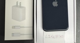 Good
													Apple iPhone SE 3rd Gen 2022 - Unlocked, Midnight, 256 GB, A2595, photo 2 of 2