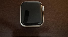 Mint
													Apple Watch SE 2nd Gen 40mm - Starlight, A2722 - GPS, Aluminum, photo 5 of 12