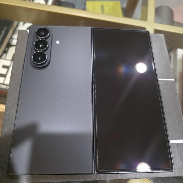 Samsung Galaxy Z Fold7 - Unlocked, 256 GB, Jetblack, 12 GB, SM-F966U1