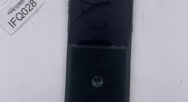 Mint
													Motorola Razr Ultra (2025) - Unlocked, PANTONE Scarab, 512 GB, 16 GB, photo 4 of 4