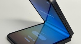 Fair
													Samsung Galaxy Z Flip6 - Unlocked, Black, 256 GB, 12 GB, SM-F741U1, photo 5 of 8