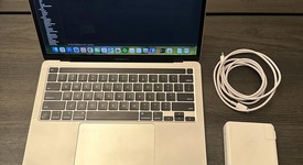 Mint
													MacBook Pro 2020 - 13" - I5, Silver, 1 TB, 16 GB, photo 2 of 7