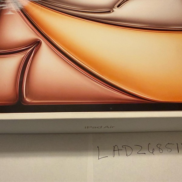 Apple iPad Air 13 inch (M2) 2024 - Wi-Fi, 128 GB, Starlight, A2898