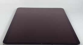 Good
													Apple iPad Pro 11" 2nd Gen 2020 - Unlocked, Gray, 256 GB, A2068, photo 5 of 7