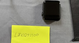 Fair
													Apple Watch Series 3 42mm - Gray, A1859, Aluminum - GPS, photo 4 of 6