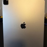 Good Apple iPad Pro 12.9 inch 6th Gen 2022 - AT&T, 128 GB, Silver