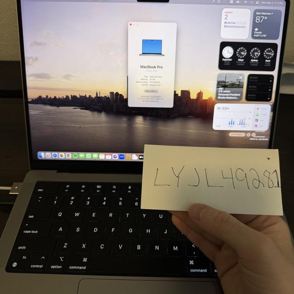 MacBook Pro 2023 - 14 inch - 1 TB, Gray, 32 GB, Apple M2 Max