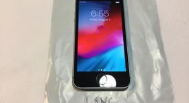 Good
													Apple iPhone SE 1st Gen 2016 - Verizon, Grey, 32 GB, A1662, photo 1 of 11