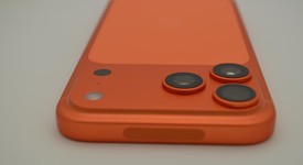 Mint
													Apple iPhone 17 Pro Max - Unlocked, Cosmic Orange, 256 GB, A3257, photo 5 of 11