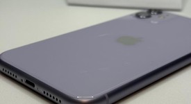 Good
													Apple iPhone 11 - Unlocked, Purple, 64 GB, A2111, photo 3 of 9