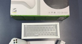 Mint
													Xbox Series S (2020) - White, 512 GB, photo 1 of 13