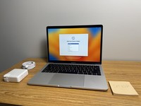 MacBook Pro 2017 (No Touch Bar) - 13"