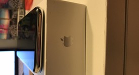 Good
													Apple iPhone X - Unlocked, Silver, 64 GB, A1865, photo 3 of 12