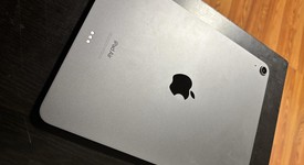 Mint
													Apple iPad Air 5th Gen - Wi-Fi, Gray, 64 GB, A2588, photo 3 of 9