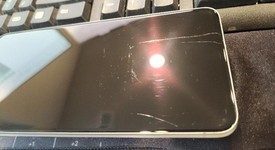 Fair
													Google Pixel 8 - Unlocked, Hazel, 128 GB, 8 GB, G9BQD, Sub-6 5G, photo 3 of 5