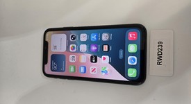 Mint
													Apple iPhone 11 - Unlocked, Black, 128 GB, A2111, photo 3 of 11