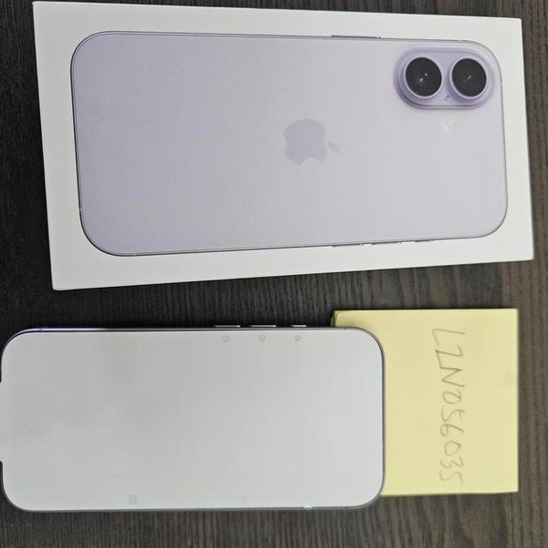 Apple iPhone 17 - Unlocked, 256 GB, Lavender, A3258