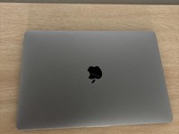 MacBook Pro 2017 (No Touch Bar) - 13"