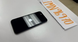 Mint
													Apple iPhone SE 3rd Gen 2022 - Unlocked, Midnight, 64 GB, A2595, photo 4 of 8