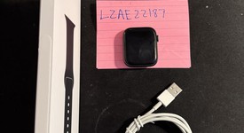 Good
													Apple Watch Series 4 44mm - Gray, A1978 - GPS, Aluminum, photo 1 of 9