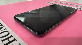 Good
													Apple iPhone Xs - Unlocked, Gray, 64 GB, A1920, photo 4 of 13