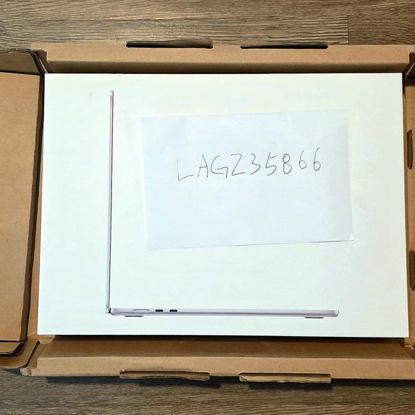 MacBook Air 2026 (M5) - 15 inch - 1 TB, Silver, 24 GB, Apple M5 10-Core (10-core GPU)