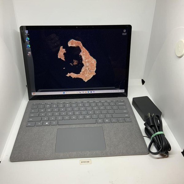 Microsoft Surface Laptop 5 - 256 GB, Platinum, 8 GB, Intel Core i5, 13.5 inch