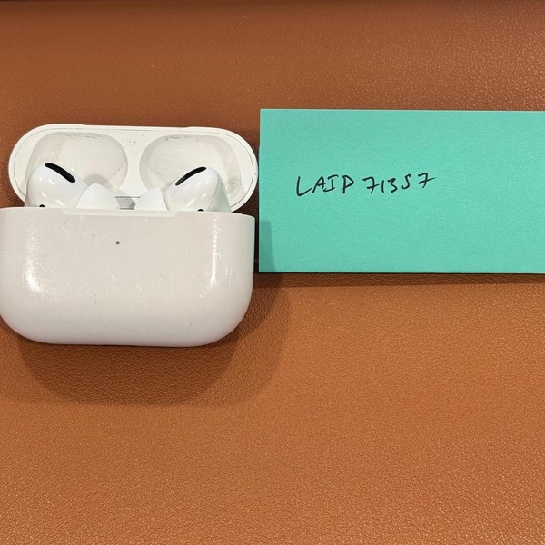 Apple AirPods Pro - Wireless Case