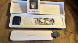Good
													Apple Watch Series 6 44mm - Unlocked, Blue, A2294 - Cellular, Aluminum, photo 2 of 3