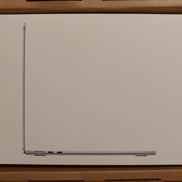 MacBook Air 2026 (M5) - 13 inch - 1 TB, Sky Blue, 24 GB, Apple M5 10-Core (10-core GPU)